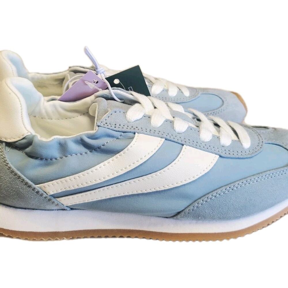 Women’s Axel Sneakers with Memory Foam Insole - Wild Fable - Picture 3 of 7